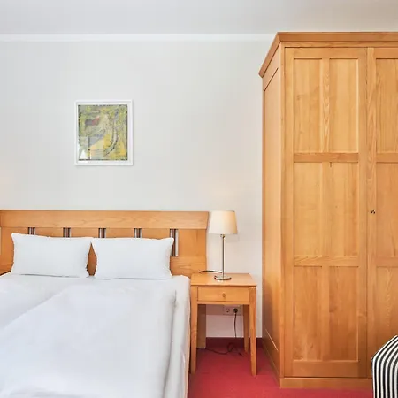 Nahe Mit Balkon Apartment *