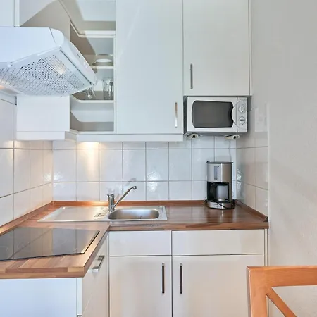 Nahe Mit Balkon Apartment