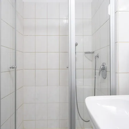 Apartment Nahe Mit Balkon *
